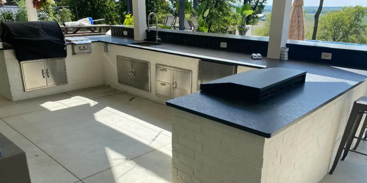 Best materials for outdoor kitchens in Tulsa