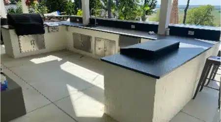 outdoor-kitchen-construction